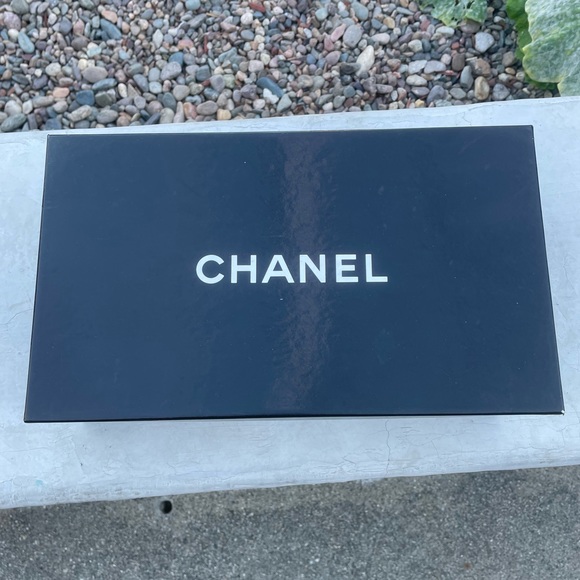 Chanel Shoes - Picture 2 of 14